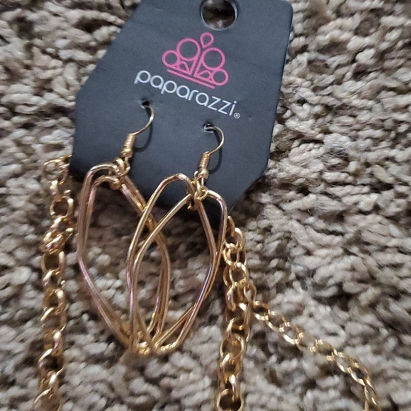 Jewelry - Picture 2 of 2